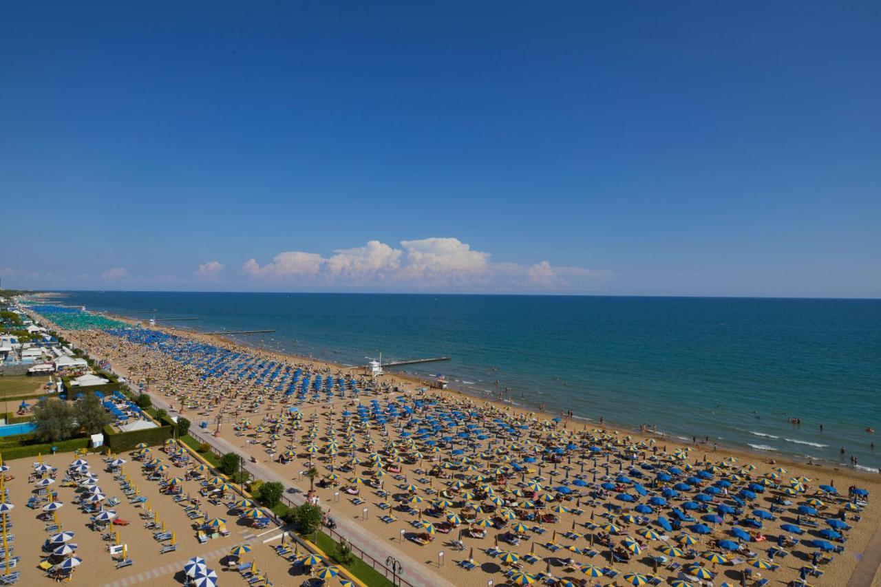 Termini Beach Hotel & Suites Lido di Jesolo Exteriör bild