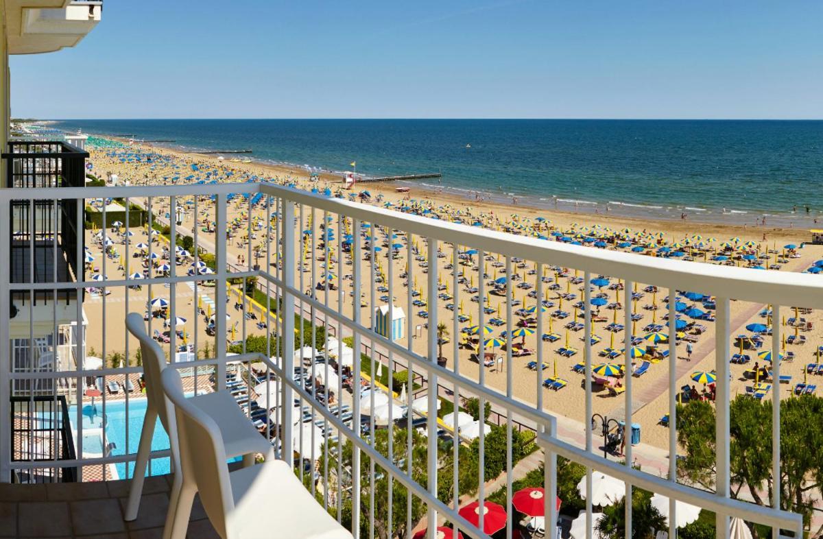 Termini Beach Hotel & Suites Lido di Jesolo Exteriör bild